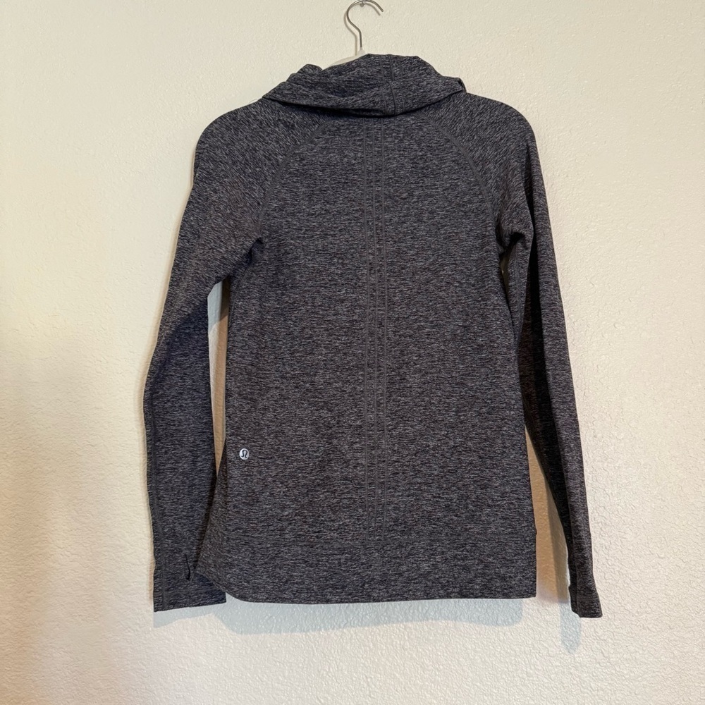 Lululemon Athletica Women's Make A Move Long Sleeve in Heathered Black - Picture 9 of 12